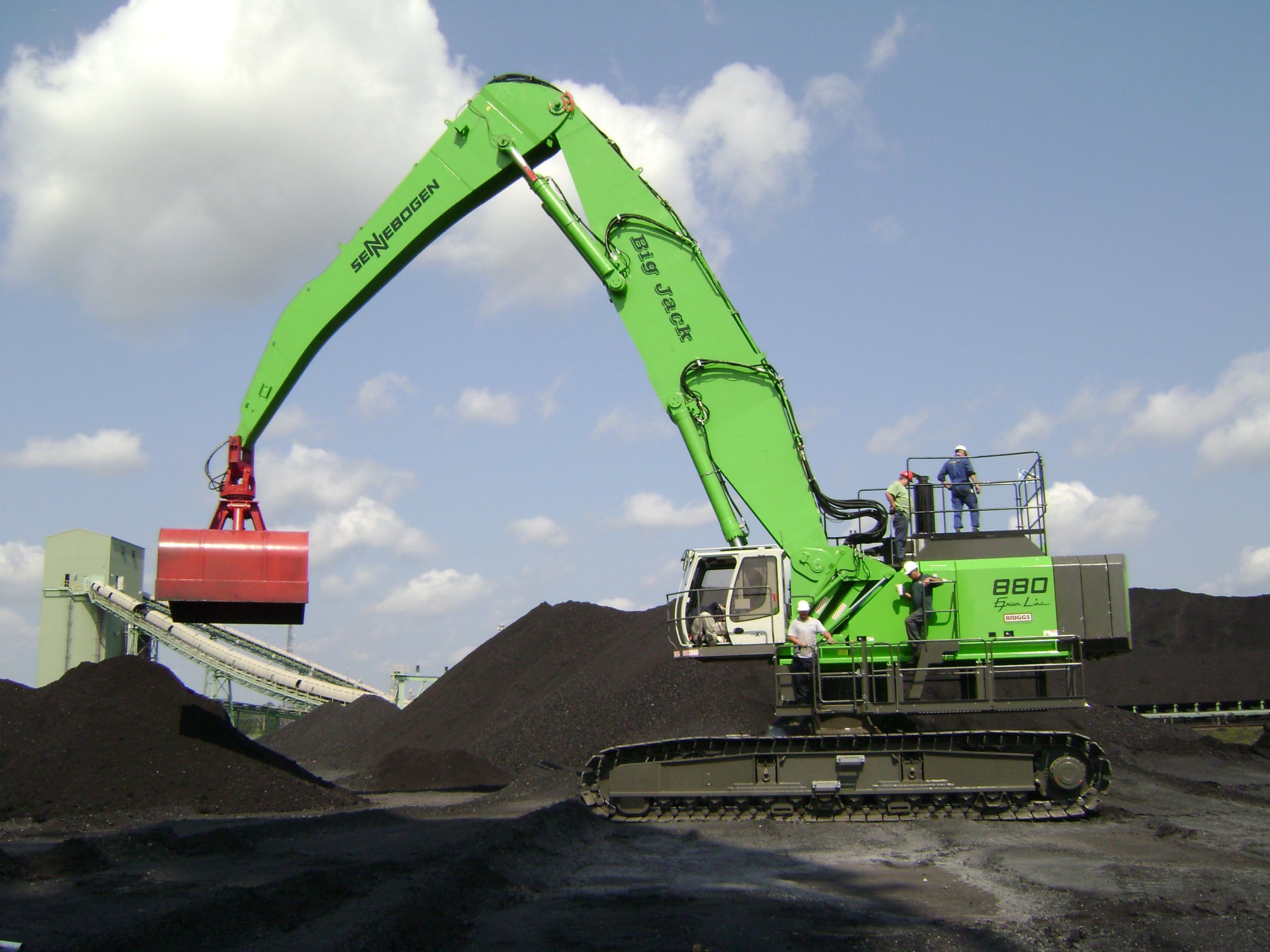 First SENNEBOGEN 880 In North America In Service At Charleston Midstream Transfer Facility