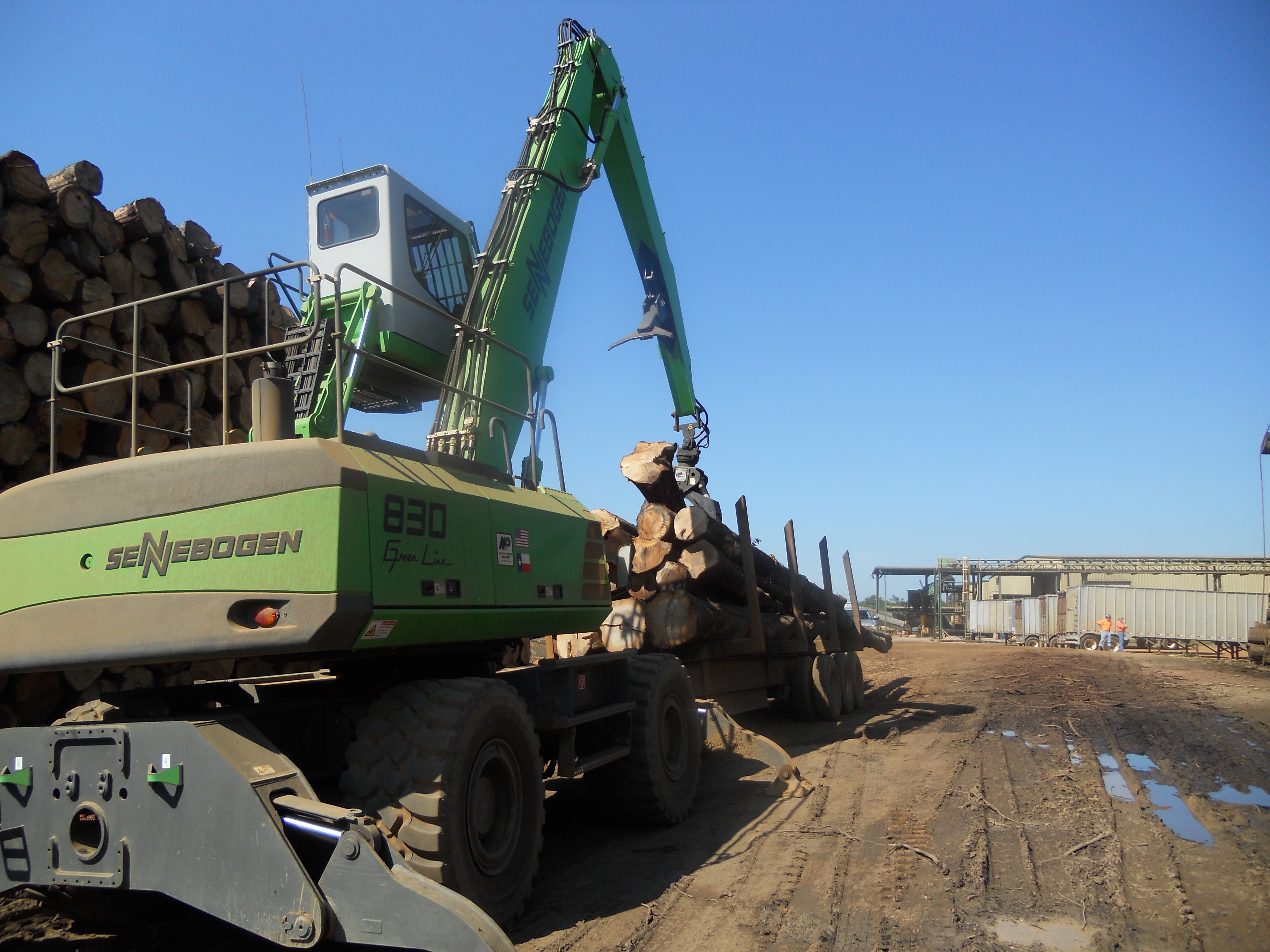 More Pull, Extra Height Pushes New SENNEBOGEN Log Handler To The Forefront For Ward Timber