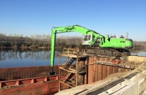 Electric-Drive SENNEBOGEN Material Handler Attracts Attention To Nashville Port Facility